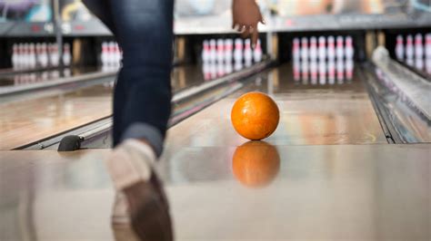 jugar bolos en barcelona|Estas son las mejores boleras de Barcelona (y alrededores)